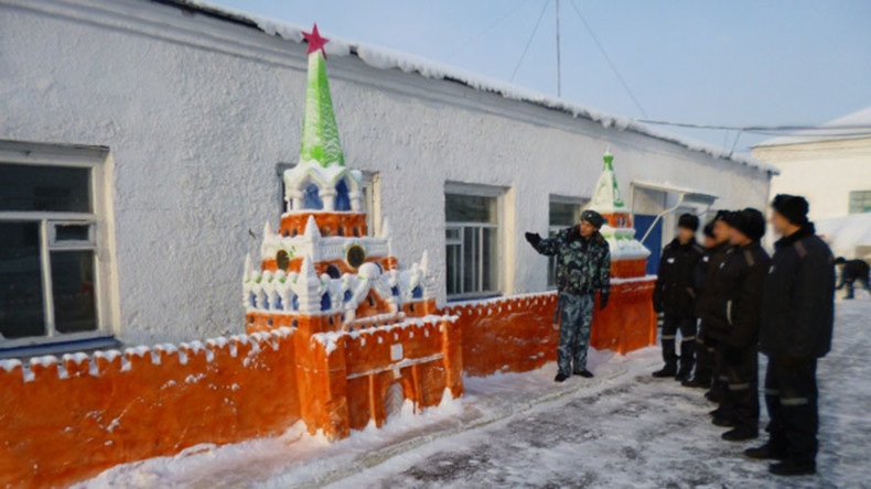 Amazing snow sculptures straight from Russian prison (PHOTOS)