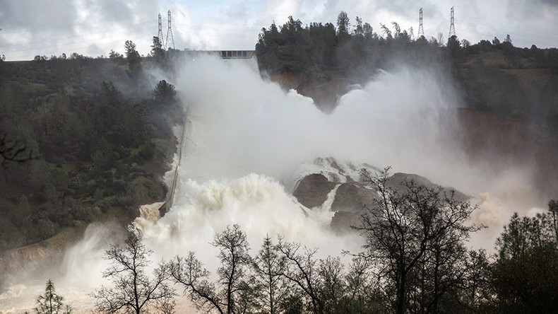 Ecological threats loom amid rising Calif. reservoir, damaged spillway at tallest US dam