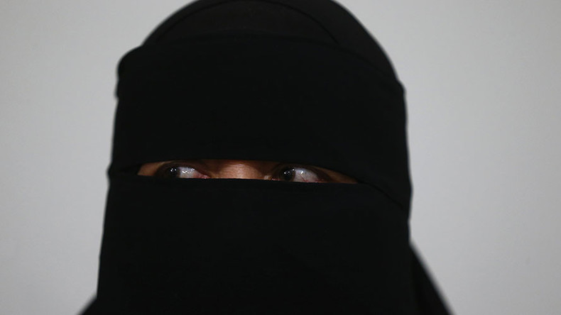 Bavarian govt proposes burqa ban for civil servants & in public places