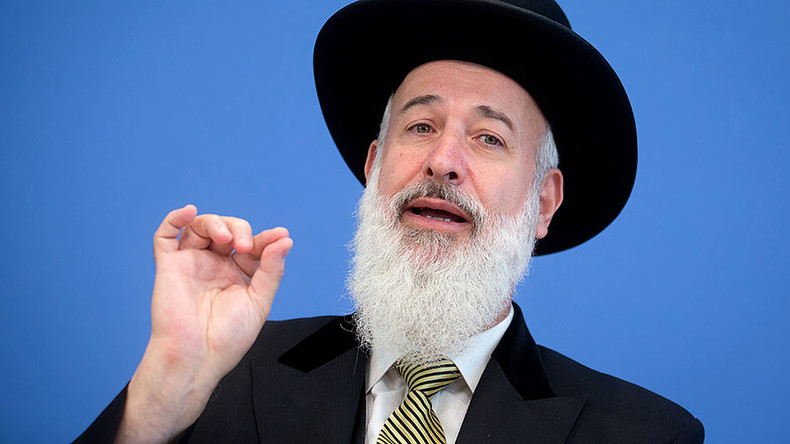 Former chief rabbi to serve 4.5yrs in prison over long string of financial crimes