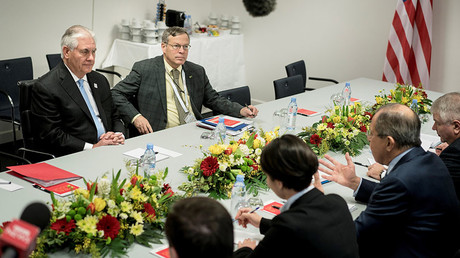 US delegation ushers out media as Tillerson starts talking to Lavrov at G20 