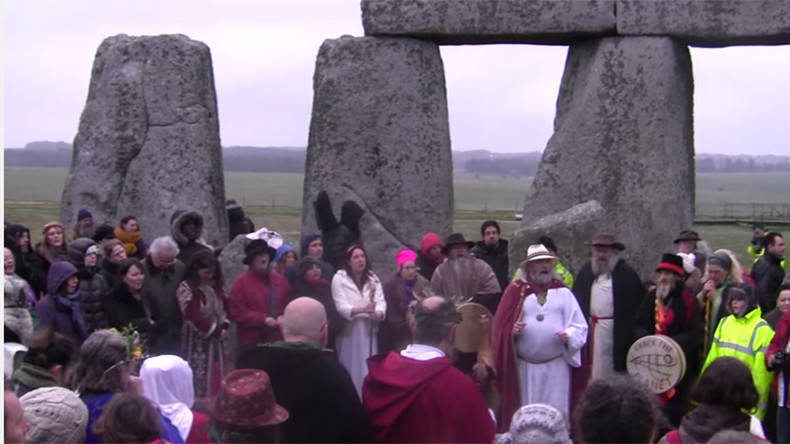 Pagans celebrate first day of spring at Stonehenge during vernal equinox (VIDEOS, PHOTOS)