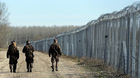 Hungary approves putting migrants in camps at border
