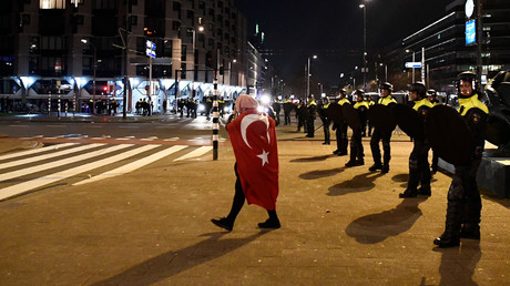 Turkey accuses EU of 'selective democracy & xenophobia' in rally row
