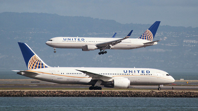 United Airlines stock plummeted by over $800mn after passenger fiasco