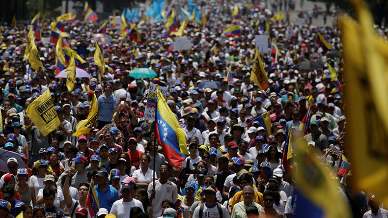 3 killed as Venezuelans hit streets in massive anti-Maduro protest (PHOTOS, VIDEOS)