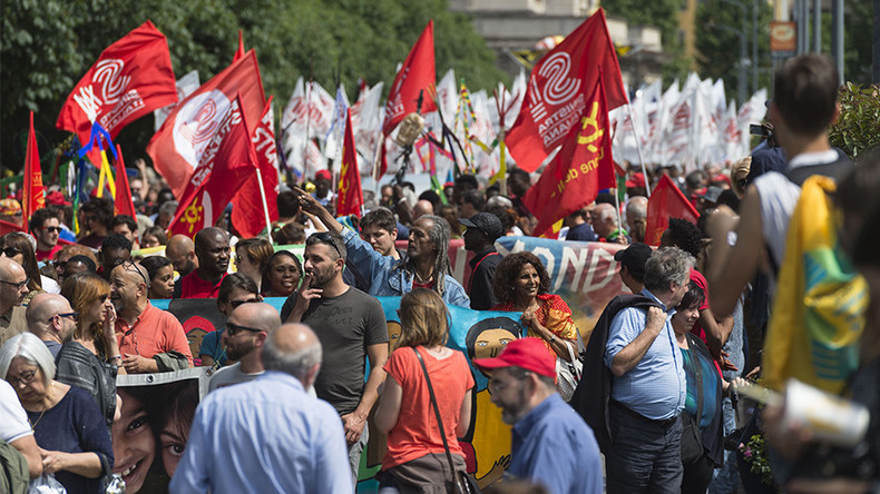 ‘Without borders’: Tens of thousands rally in Milan to support migrant rights (PHOTOS, VIDEO)