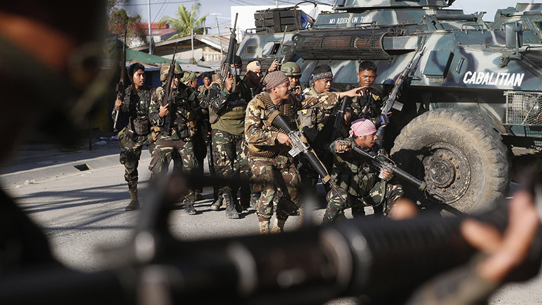 Philippines crisis: Duterte declares martial law on Mindanao in face of ISIS-linked onslaught 