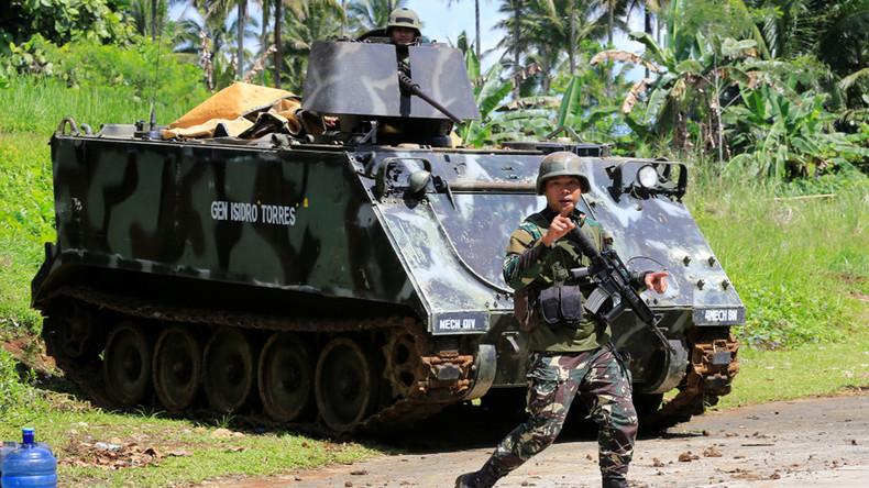 Social media reveals chaos in Philippines as ISIS battle government forces (PHOTOS, VIDEOS)