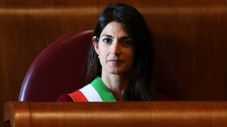 ‘Impossible & risky to take in more migrants’ – Rome mayor