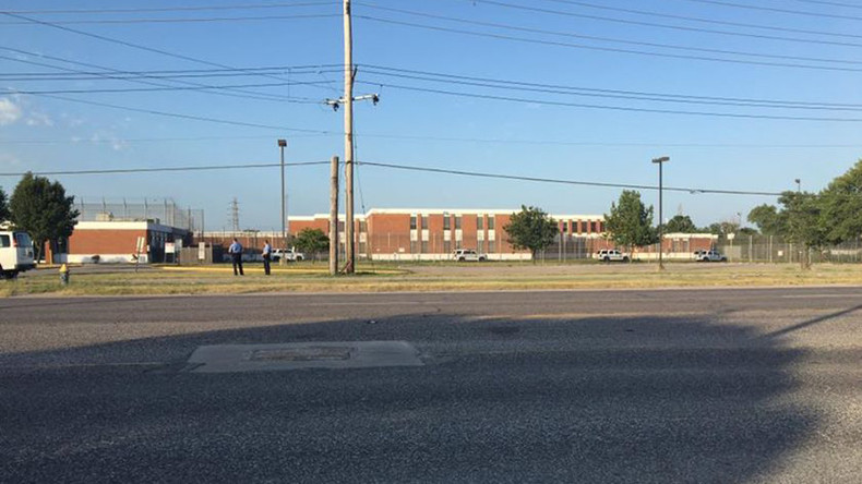 ‘Shut down the Workhouse!’ Riot police called in over St. Louis prison AC protest (VIDEO)