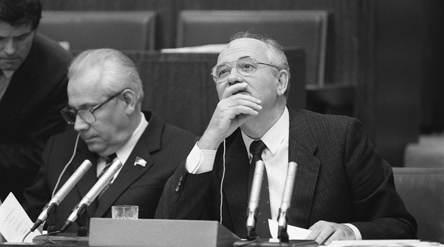 Mikhail Gorbachev, right, and Chairman of the USSR’s Supreme Soviet Anatoly Lukyanov attending the congress of People’s Deputies of the USSR in Moscow on 20 December, 1990 © Vladimir Vyatkin © Sputnik