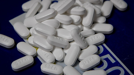 Opioid prescriptions decline but problem persists, CDC says