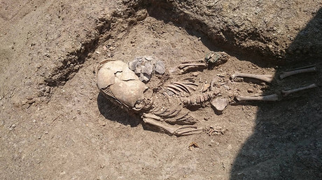 ‘Alien’ toddler skeleton with deformed skull unearthed in Crimea (PHOTOS)