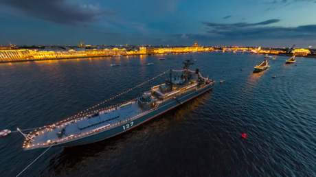 360 photo tour of Russian Navy parade in St Pete available online