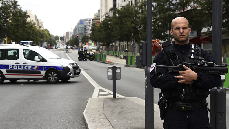 2 men arrested near Paris planned terrorist attack, wanted to join ISIS – French prosecutor