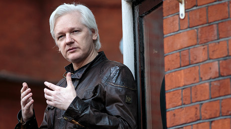 Blame Russia: Assange outlines how to be a journalist in 2017