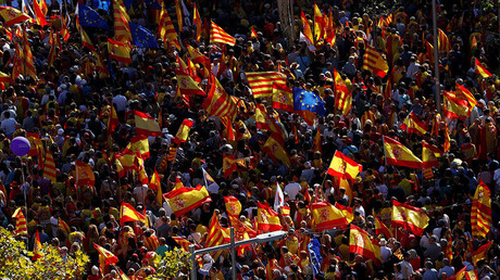 Crowds of unity supporters flooding streets of Barcelona captured in dramatic aerial footage (VIDEO)