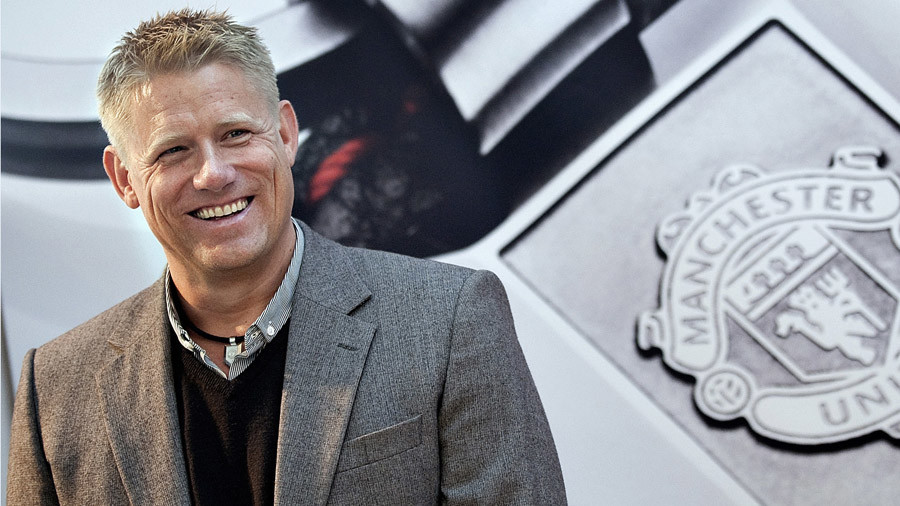 Goalkeeping great Peter Schmeichel signs with RT for World Cup special show