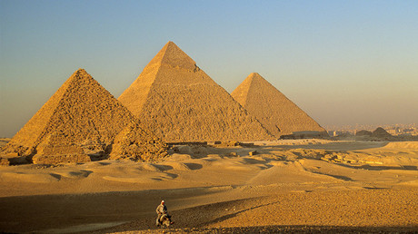 Old Giza! Egypt relocates giant 3,000yo statue of pharaoh Ramses II (VIDEO)