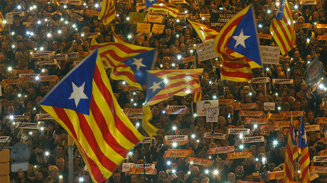 Hundreds of thousands take to streets of Barcelona demanding release of jailed leaders (VIDEO)