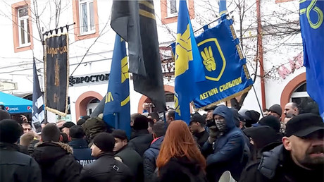 ‘Kiev, get up!’ 1000s of Saakashvili supporters demand Ukraine president’s impeachment (VIDEO)