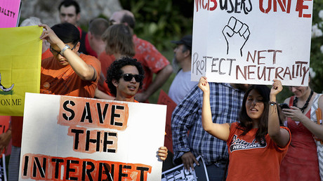 Tumblr suppressed net neutrality content, users say