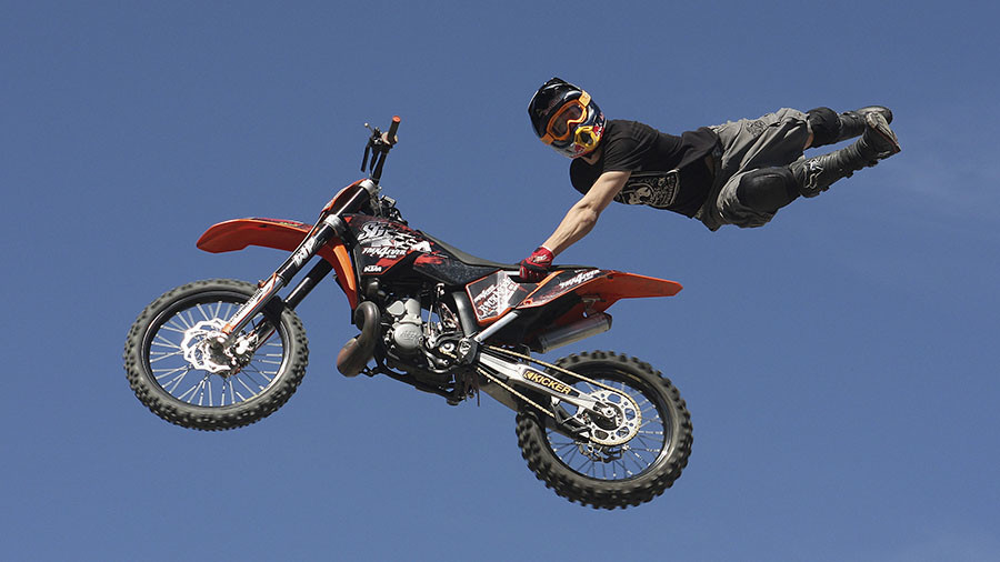 Flying higher and faster: Bitcoin blasts past $11,700
