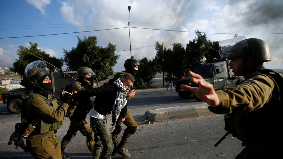 Palestinians & Israeli forces clash in Friday prayers protests (VIDEO, PHOTOS)