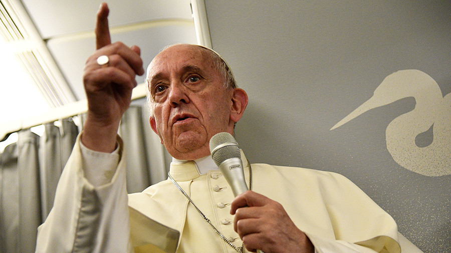 Thou shalt not report fakes: Pope Francis says bias & disinformation ‘a grave sin’