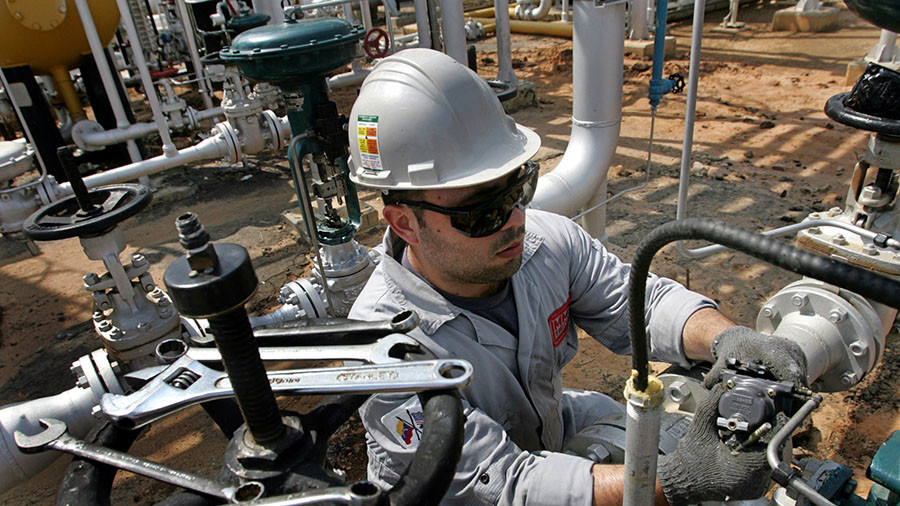 Venezuela awards 2 offshore gas field licenses to Russia’s Rosneft 