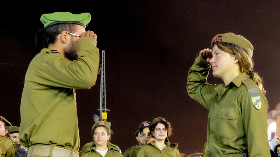 Israeli teens tell Netanyahu they won’t serve in IDF, slam occupation of Palestine