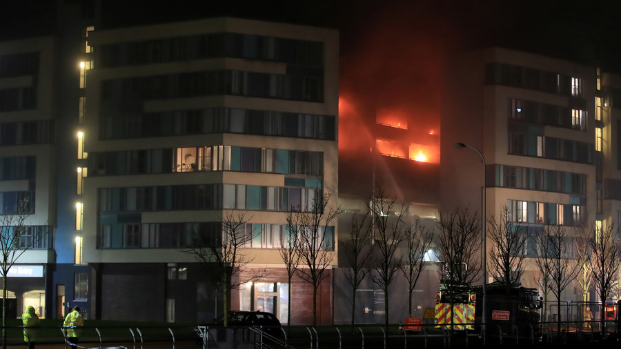 ‘Ferocious’ fire destroys 1,400 vehicles in Liverpool multi-story car park (VIDEOS, PHOTOS)