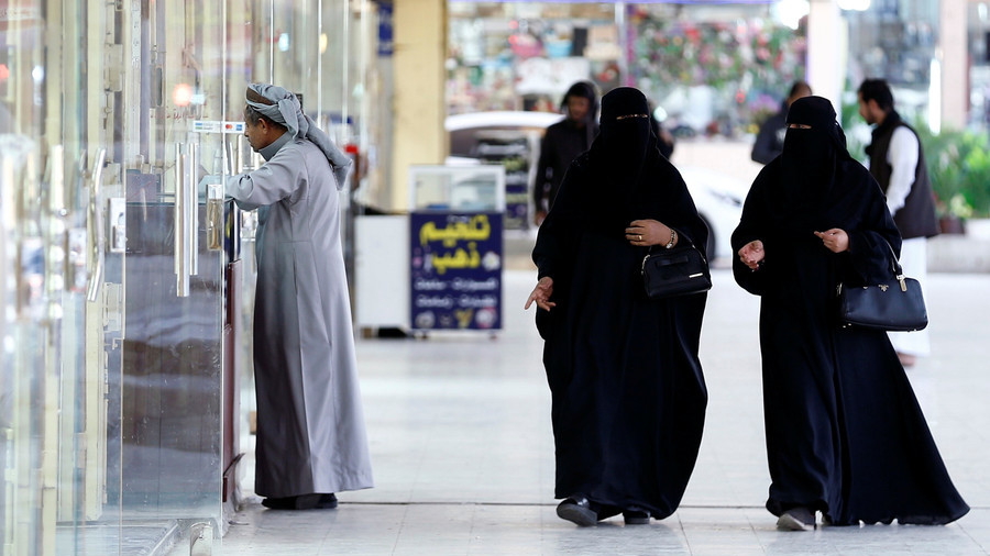 Women over 25 to be granted visas to visit Saudi Arabia without male supervision