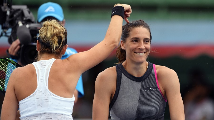 Tennis star Petkovic drags official onto court for mid-match dance off (VIDEO)