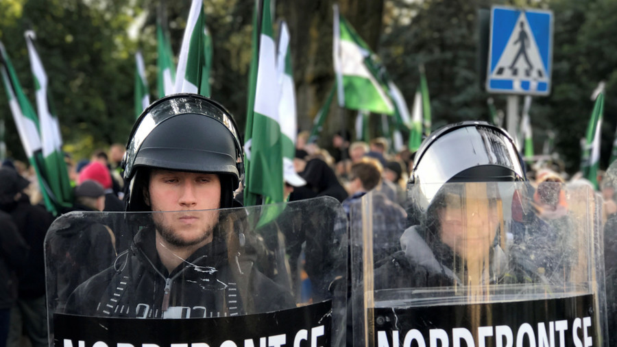 Clashes, arrests as police break up ‘unauthorized’ neo-Nazi protest in Sweden