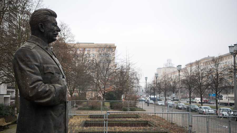 ‘Red God’: Stalin statue erected in Berlin street… to recreate the past (VIDEO)