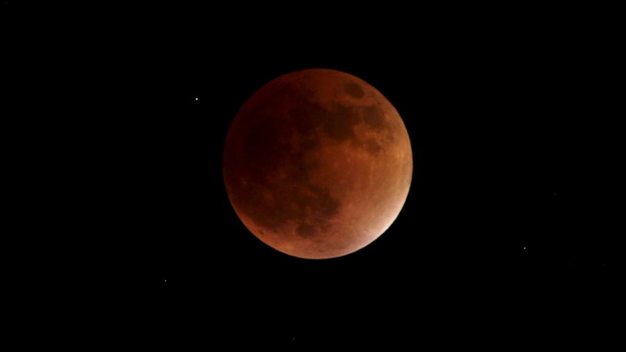 First time in 150 years: RT’s guide to the ‘super blue blood moon’