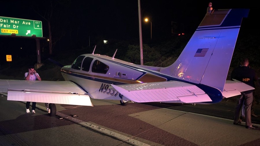 Seconds from disaster: Pilot makes emergency landing on LA freeway (VIDEOS)