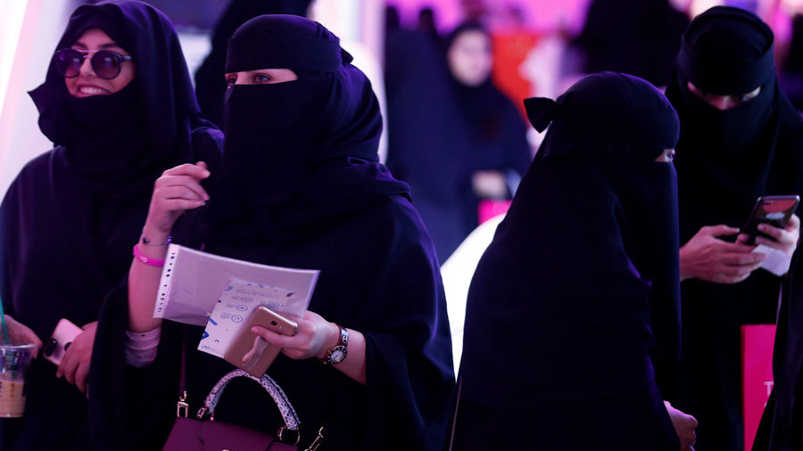 Over 100,000 Saudi women apply for 140 passport control jobs