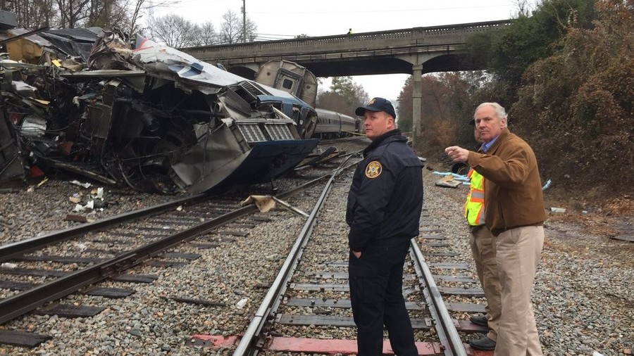 2 dead, 100+ injured as passenger and freight trains collide in South Carolina