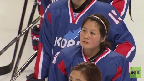 Protest & cheers at warm-up game for unified Korean Olympic hockey team (PHOTO, VIDEO)