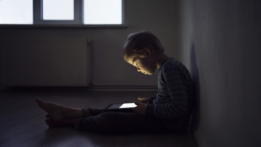 ‘Social media companies are failing children’: MP proposes screen time limits for kids