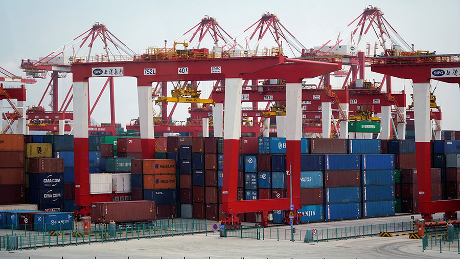 Trump imposes $60bn in tariffs on Chinese imports, accusing Beijing of intellectual-property theft