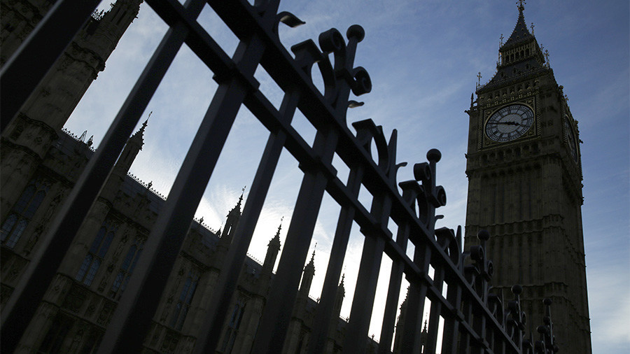 Britain to review visas issued to 700 wealthy Russians