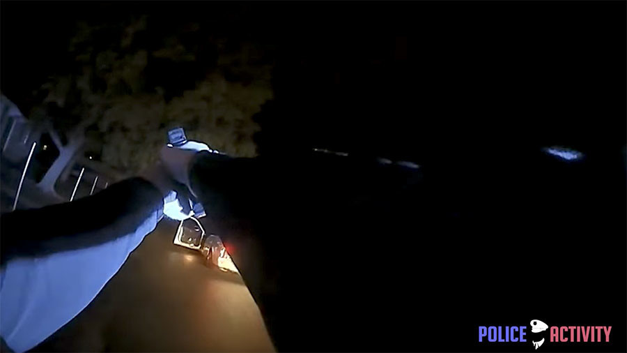 South Carolina volunteer cop shoots fleeing suspect (Body cam video)