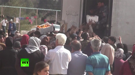 ‘5 years of suffering over’: Thousands safe after fleeing militant-occupied E. Ghouta (VIDEO)