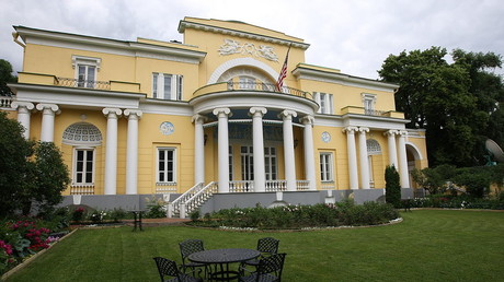 Expel Americans from historic Moscow mansion, leader of Russian nationalist party urges