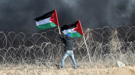 6 Palestinian journalists injured during Gaza protests – reports