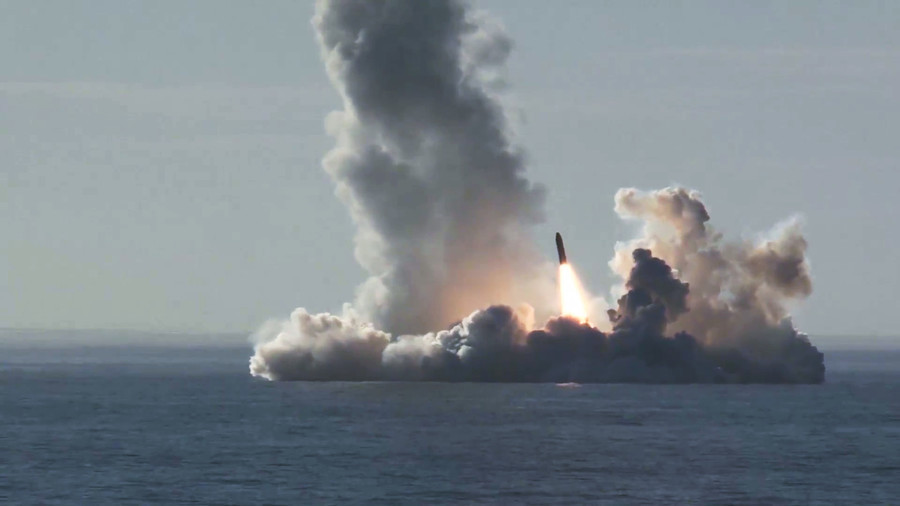 Watch Russian nuclear sub fire barrage of 4 ballistic missiles in stunning HD (VIDEO)